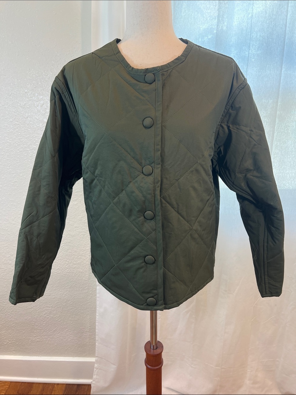 bishop + young Olive Green Quilted Snap-Front Buchanan Jacket. S. NWT. Callout